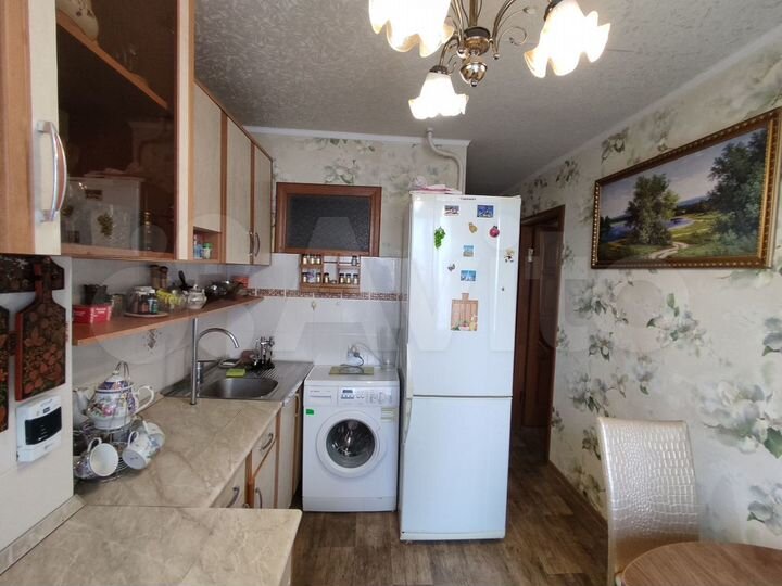 2-к. квартира, 50 м², 6/9 эт.