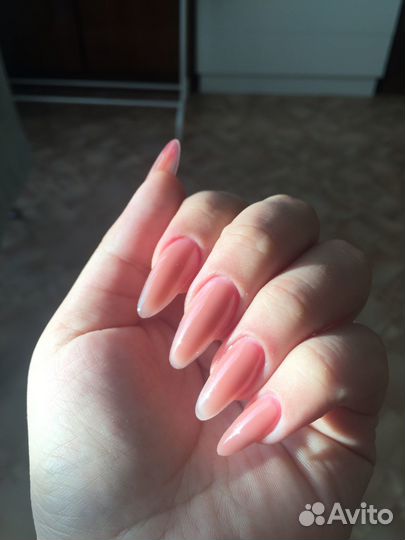 Маникюр педикюр