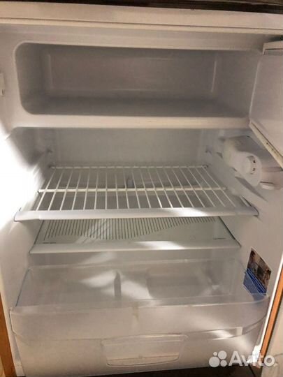 Холодильник lndesit MT 08 T