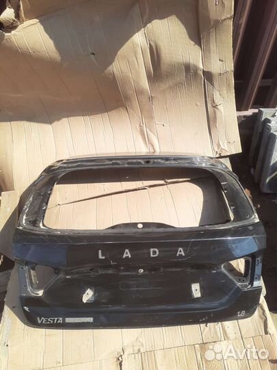 Крышка багажника LADA vesta