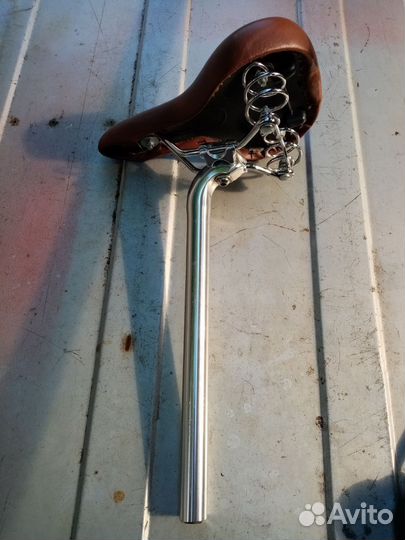 Седло, сиденье для велосипеда с подседельным