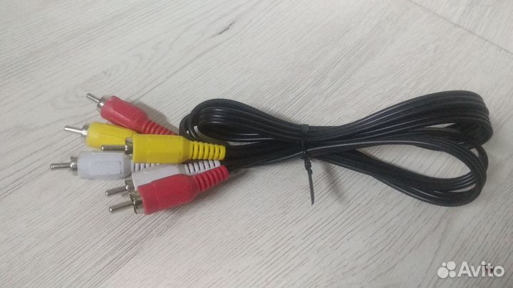 Акустический кабель тюльпан