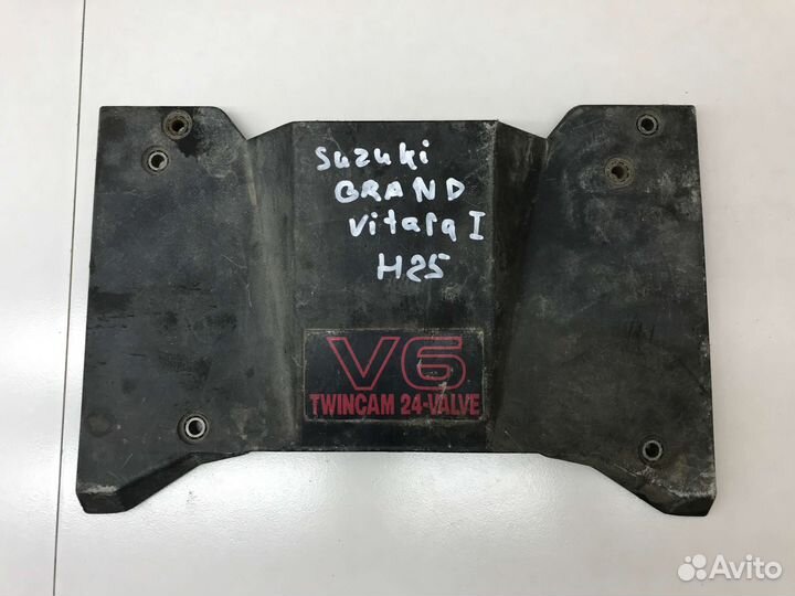 Накладка двигателя Suzuki Grand Vitara 3TD62 2002г
