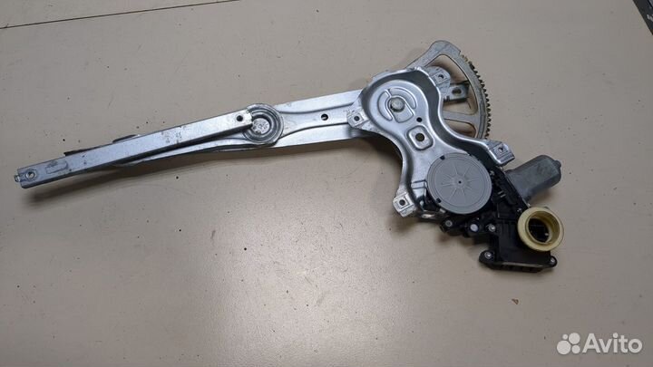 Стеклоподъемник электрический левый передний Toyota Verso