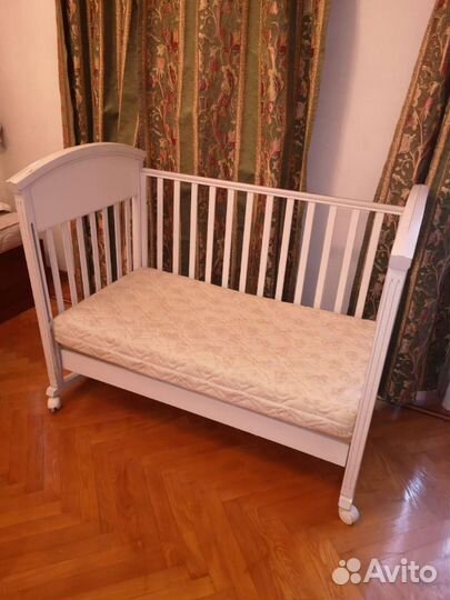 Детская кроватка + матрасик