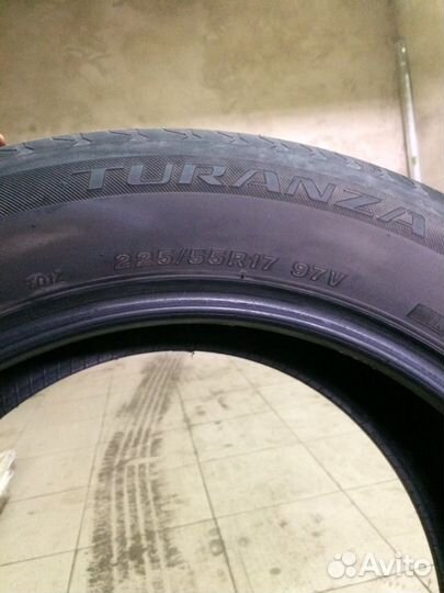 Bridgestone Turanza AR10 225/55 R17