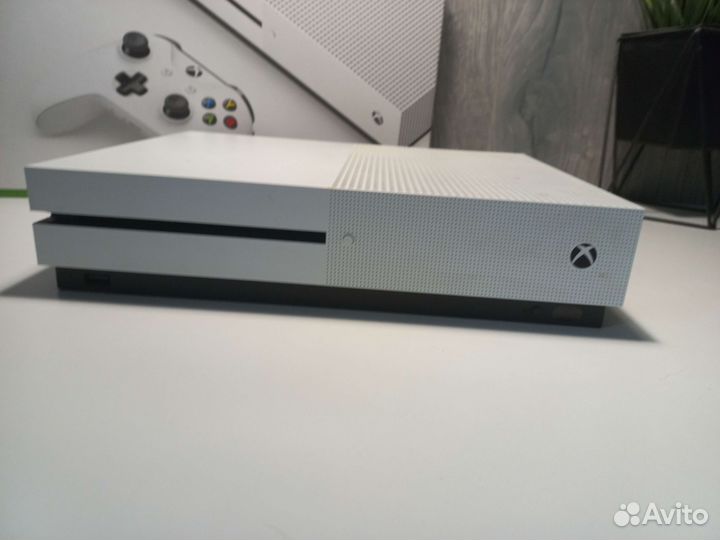 Xbox one s 1тб