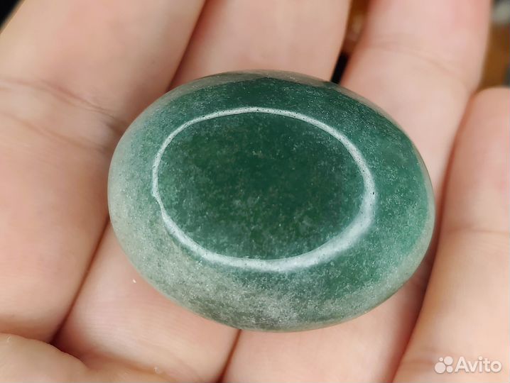 Авантюрин зеленый природный. Экстра