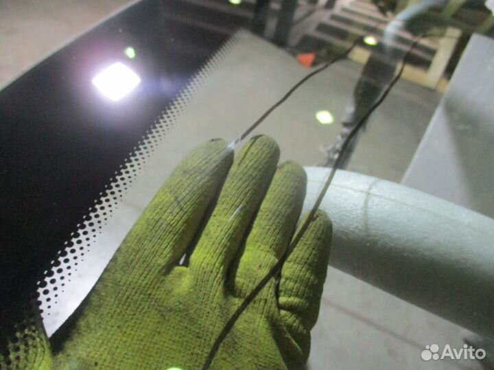 Стекло лобовое Ford Mondeo 1 2