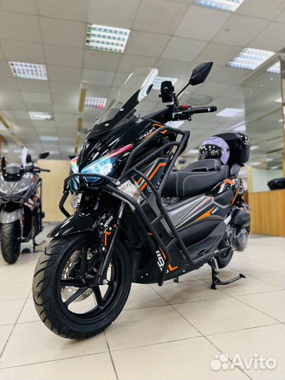 Скутер новый бензиновый 180куб.(49 документы)