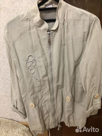 Ветровка,Пальто демисезонное женское 54 размер