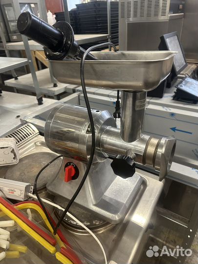 Мясорубка Fama 107E