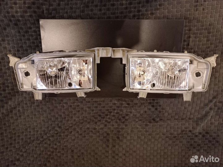 Фары toyota bb ксенон