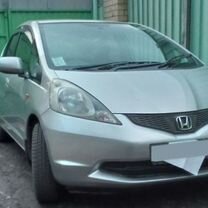 Honda Fit 1.3 AT, 2009, 200 000 км, с пробегом, цена 635 000 руб.