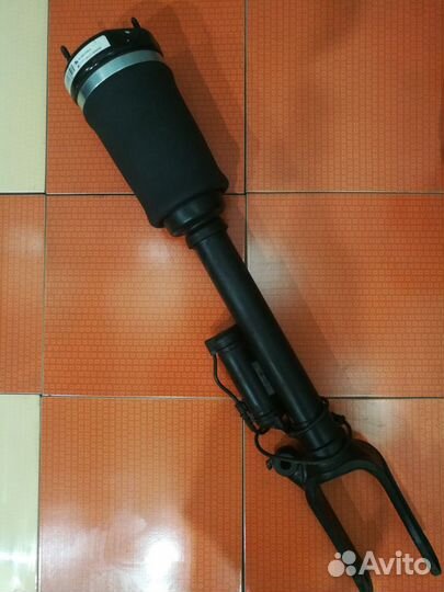 Пневмобаллон передний Mercedes W164, ML, GL