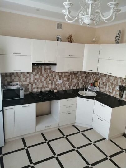 Дом 170 м² на участке 7 сот.