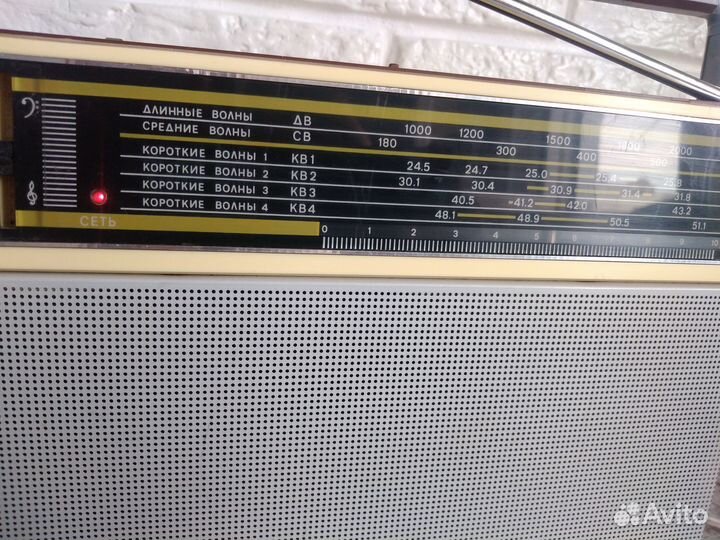 Радиоприёмник VEF-317 / вэф-317 Времён СССР
