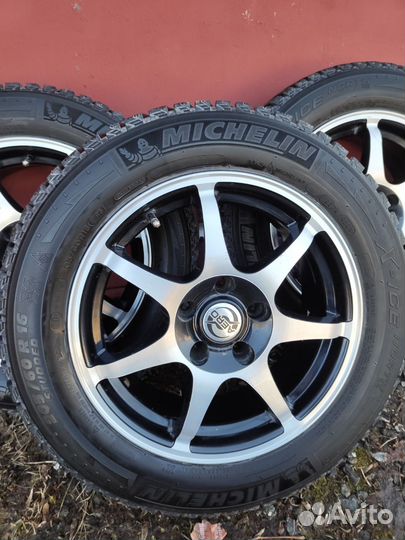 Michelin X-Ice 205/60 R16