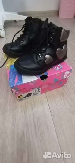 Ботинки для девочки