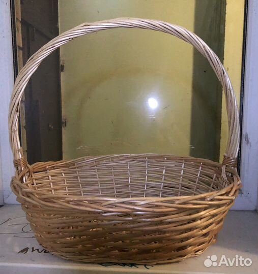 Корзина плетеная