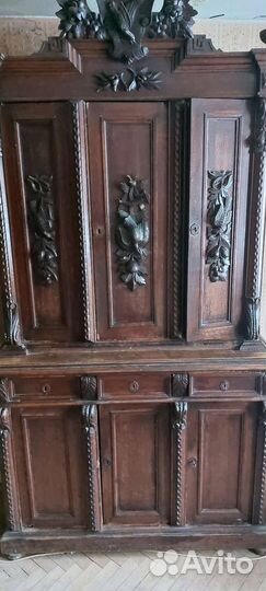 Антикварный буфет