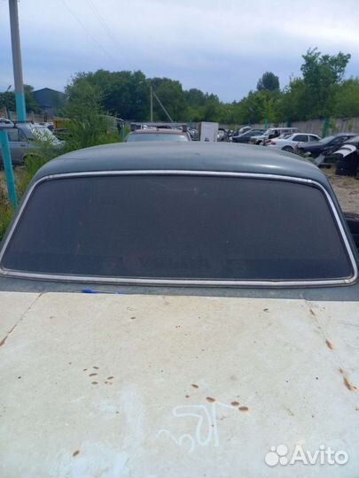 Заднее ветровое стекло Волга 31105