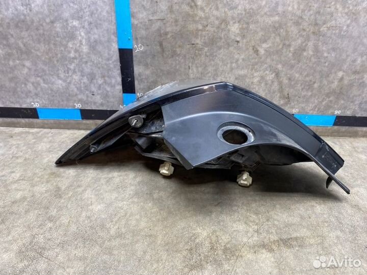 Фонарь задний правый Opel Astra H (3D) 1.6 Z16XER