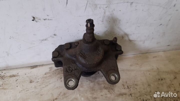 Суппорт задний левый Mercedes-Benz E-class