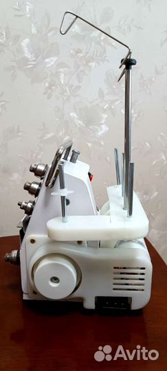 Продам оверлок промышленный