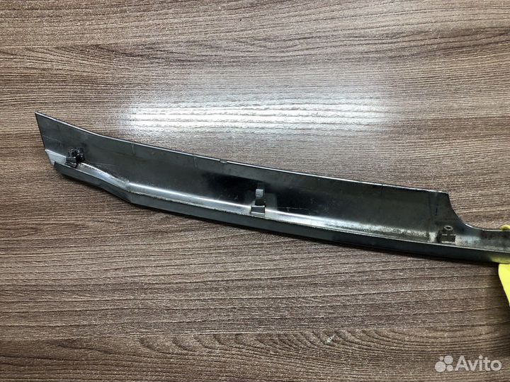 Молдинг решетки радиатора Honda Accord 8 CU 2008