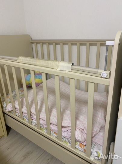 Кровать детская с маятником с дефектами