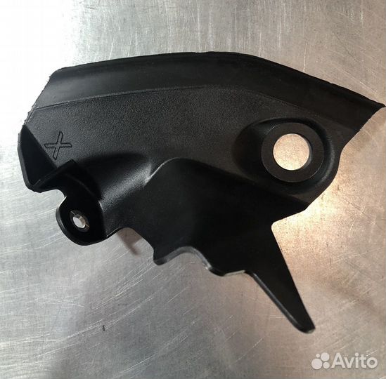 Накладка водостока справа MB GL W166