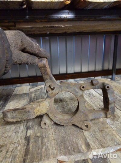 Кулак (цапфа) передний правый Ssang Yong Actyon