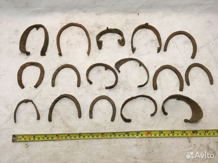 Старинная коллекция подков-стремян-копанина 16 шт