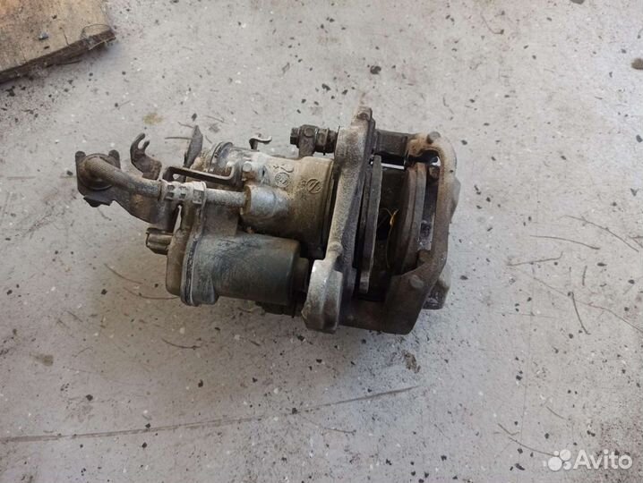 Тормозной суппорт задний правый BMW X5 G05