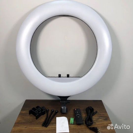 Кольцевая лампа RL-21