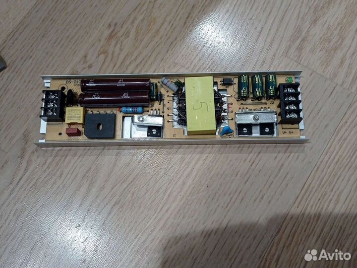 Блок питания 12V 8.3A