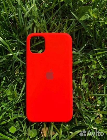 Чехол на iPhone 11