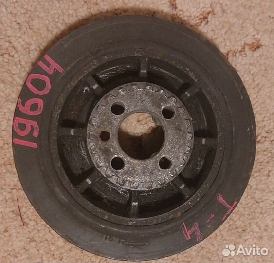 Шкиф коленвала VW Transporter T4