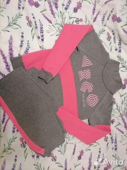 Спортивный костюм женский