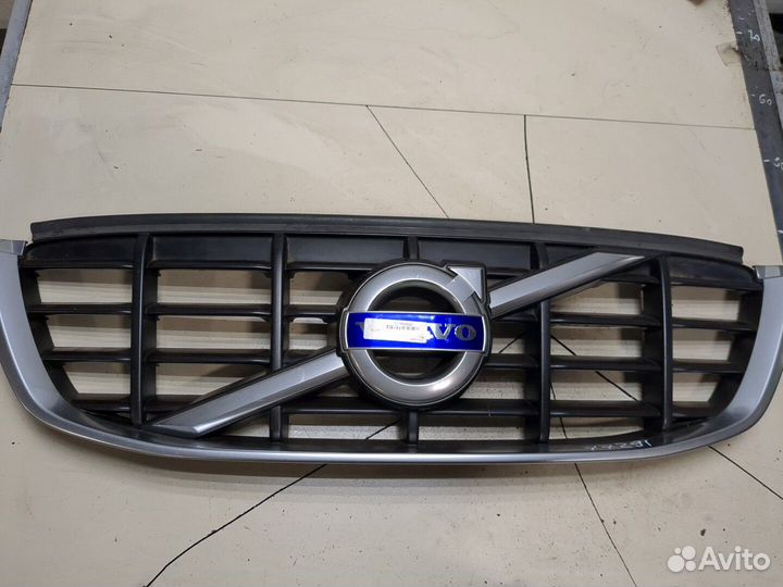 Решетка радиатора Volvo XC60, 2010