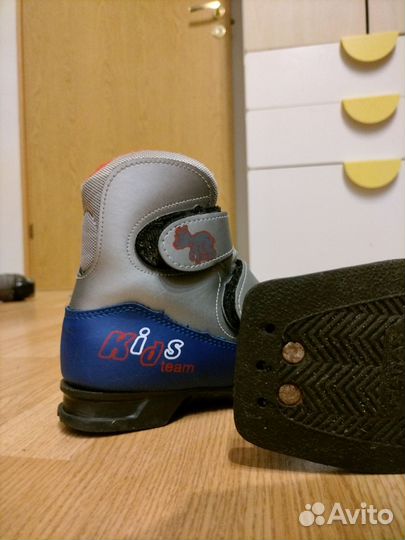 Лыжные ботинки