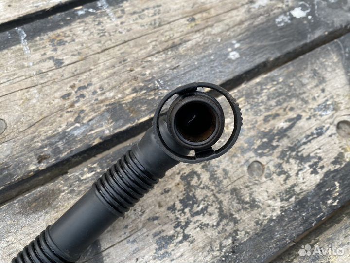 Шланг воздушный Volkswagen Passat B5