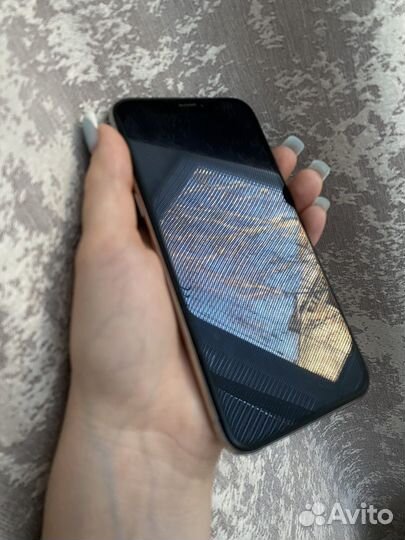 iPhone Xs, 64 ГБ