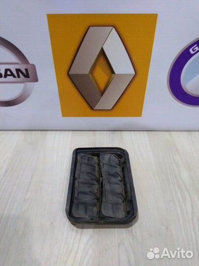 Клапан Решетка вентиляции салона Renault sandero
