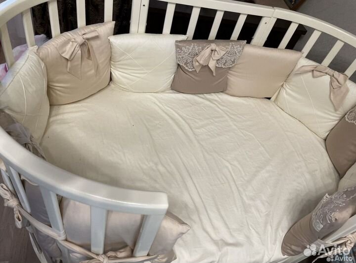 Набор подушек бортиков в детскую кроватку