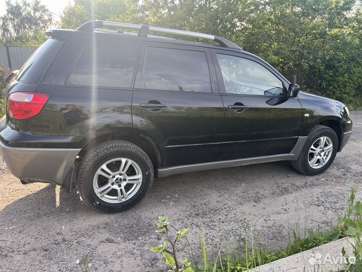 Mitsubishi Outlander 2.0 МТ, 2006, 165 000 км