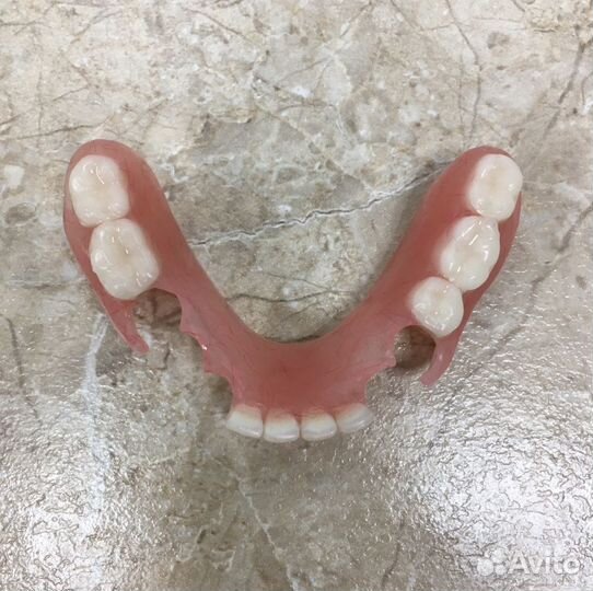 Зубные протезы