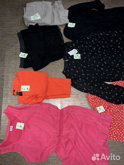 Вещи женские M L Xl платья брюки блузка майка