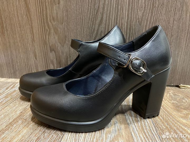 Туфли женские 35 36 размер